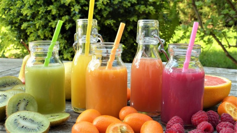 zeolite-a-melanger-dans-les-smoothies.jpg