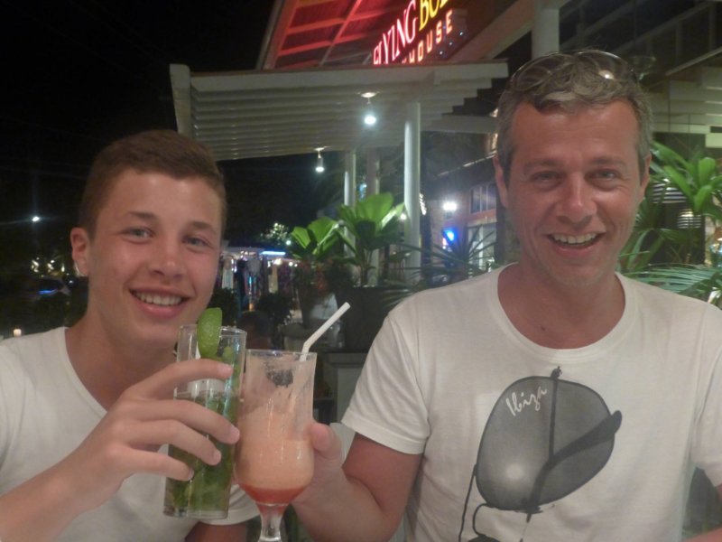 photo-papa-fils-avec-maxime-et-son-pere-frederic-beltra-le-30-novembre-2019.jpg