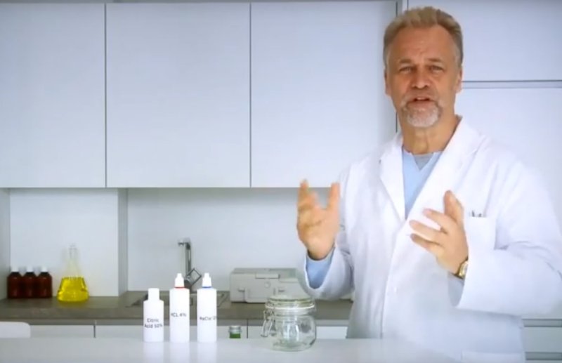 dr-andreas-kalcker-cds.jpg