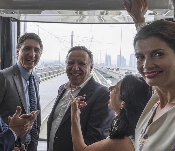 Sur la photo, on peut voir Justin Trudeau, François Legault, Valérie Plante et Geneviève Guilbault.