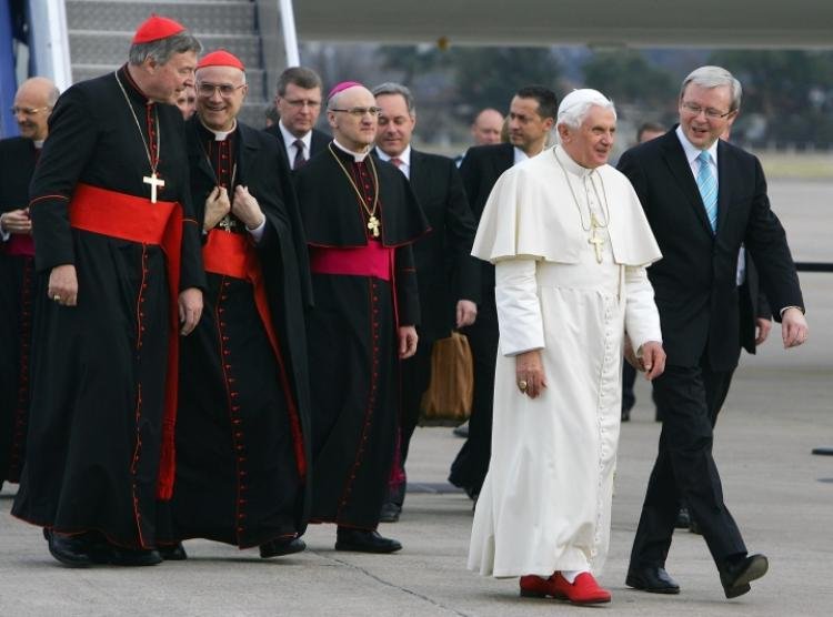 pope-red-shoes-satanic.jpg