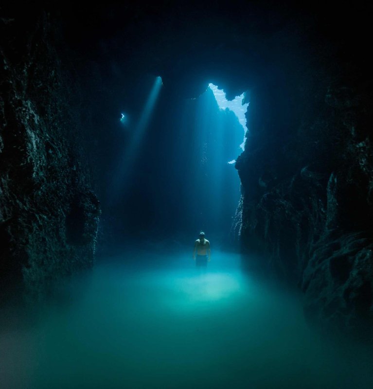dans-la-caverne-de-tous-les-dangers.jpeg