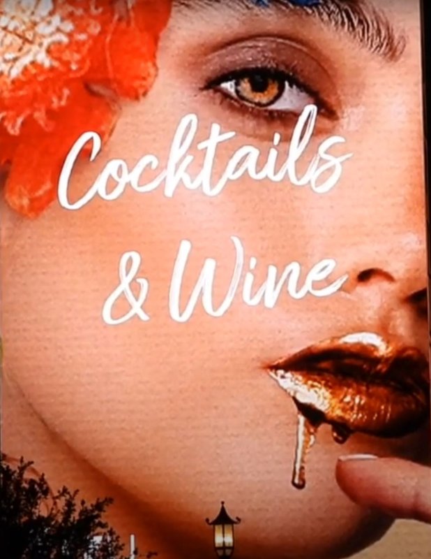 cocktails-and-wine-in-vegas.JPG