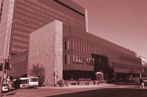 palais-de-justice-de-montreal.jpg