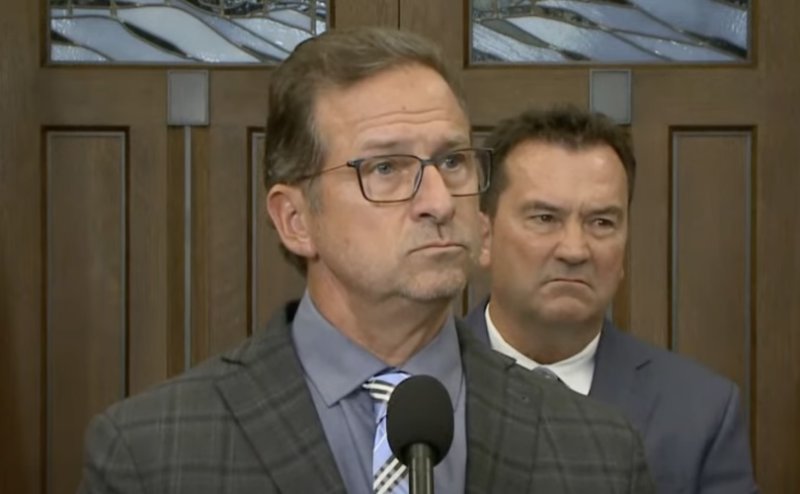 le-visage-du-traitre-yfb-et-son-horrible-pl-c-367.jpg