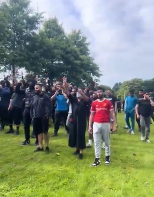 la-grande-bretagne-est-perdue-aux-mains-des-islamistes-aout-2024.jpg