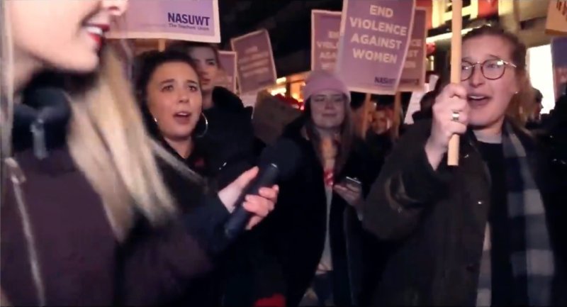 voici-a-quoi-ressemblent-les-feministes-anglaises-qui-defendent-l-islam.jpg