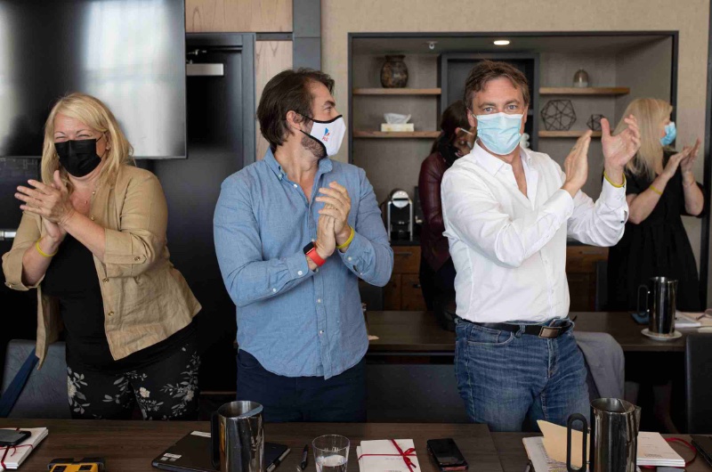 des-masques-liberaux-au-caucus-liberal-2021-d-orford.jpg