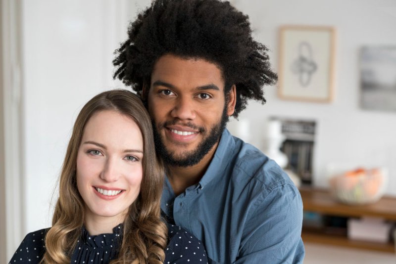 exemple-d-un-couple-blanc-dans-une-banque-d-images.jpg