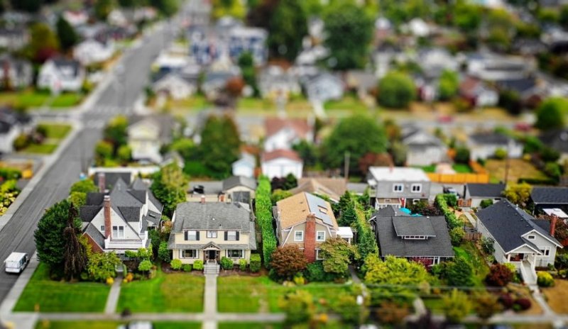 Source: https://www.rismedia.com/2019/06/13/neighborhood-can-affect-homeowners-insurance-rates/