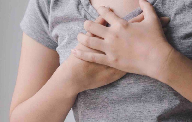 crises-cardiaques-post-vaccinales-en-hausse-constante.jpg