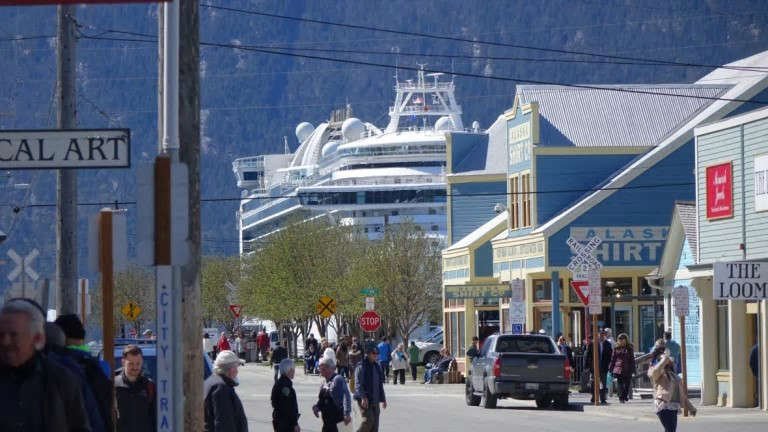 © Claudiane Samson/Radio-Canada La rue principale de Skagway, en Alaska