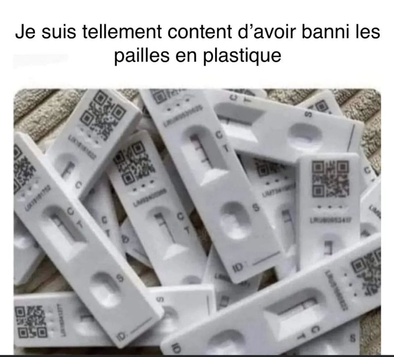 tellement-content-d-avoir-banni-les-pailles-en-plastique-lol.jpg