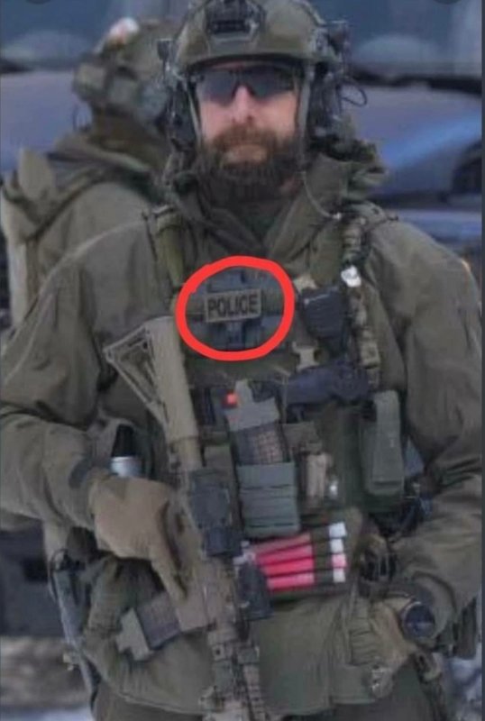 des-mercenaires-qui-viennent-livrer-une-guerre-aux-canadiens-sous-le-faux-pretexte-d-etre-des-policiers.jpeg