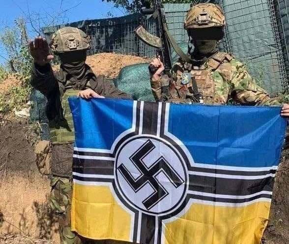 les-neo-nazis-en-ukraine.jpg