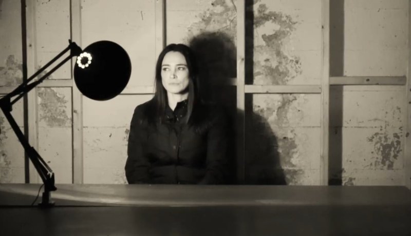 lucie-laurier-dans-le-video-ta-voix.jpg