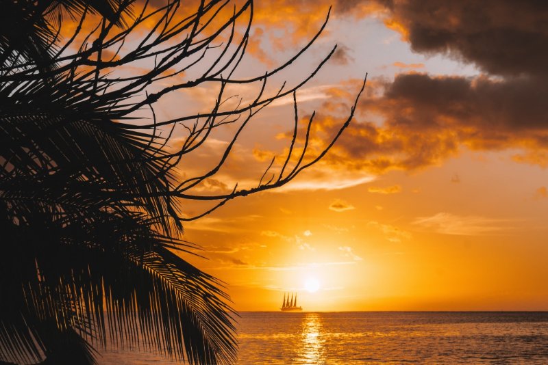 coucher-de-soleil-a-tahiti.jpg