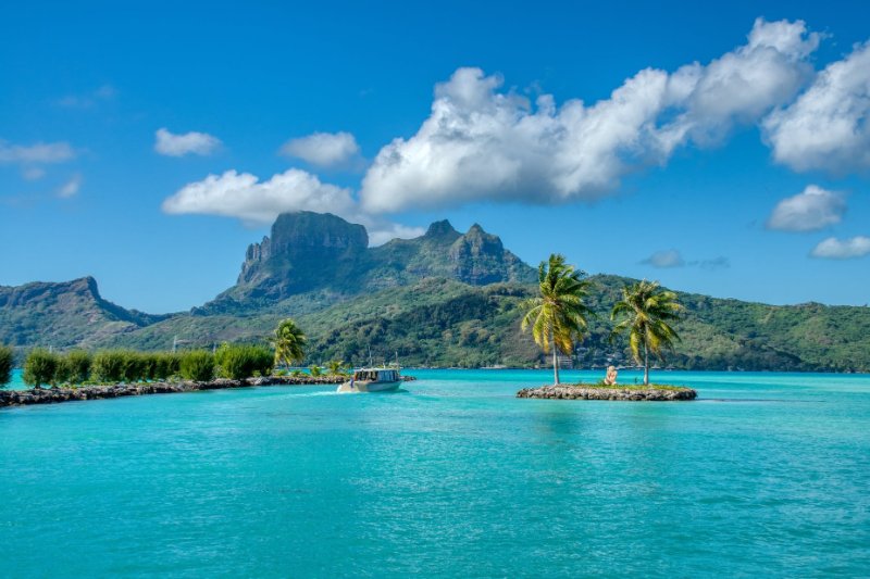 paysage-ensoleille-de-tahiti.jpg