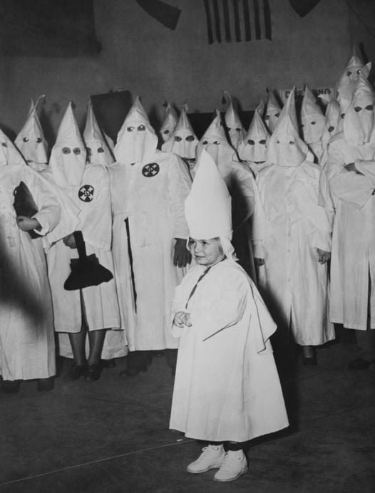 comment-formater-des-enfants-genre-a-sa-1ere-communion.jpg