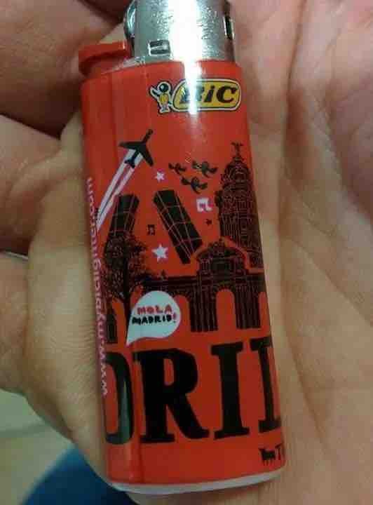 bic-et-les-chemtrails.jpg