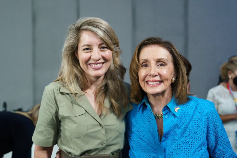 melanie-joly-et-nancy-pelosi.jpg