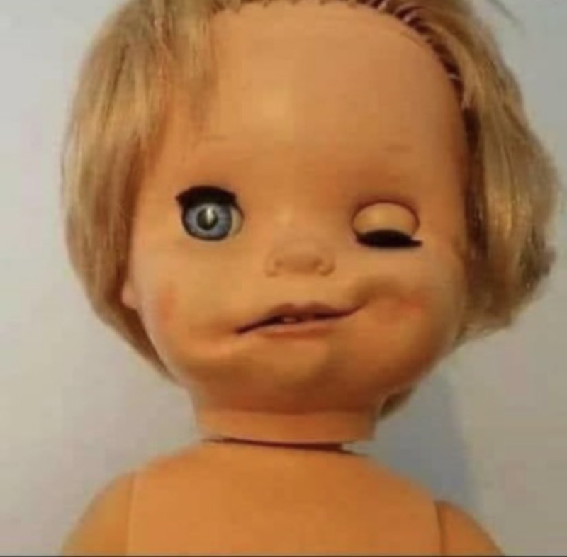 la-poupee-pfizer.png