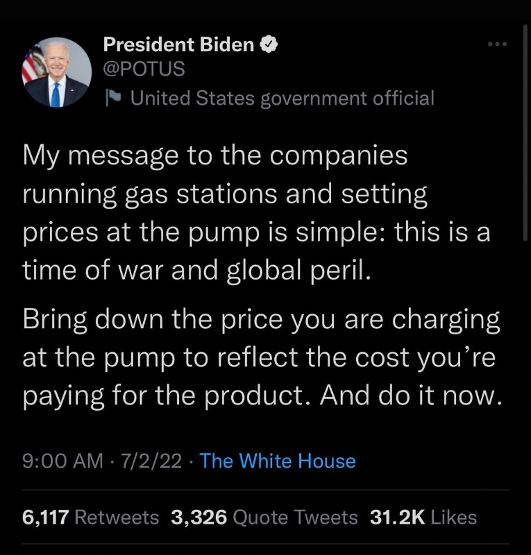 biden-qui-donne-des-ordres-aux-stations-service.jpeg