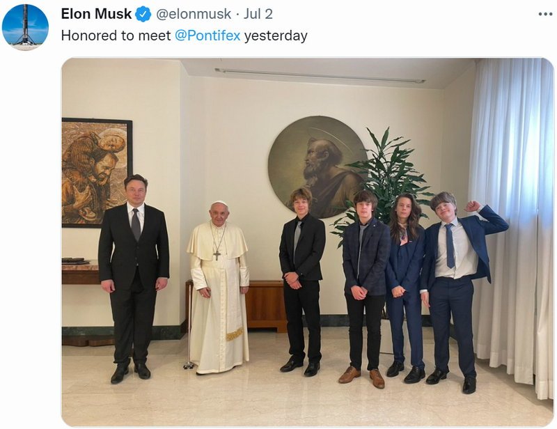 le-tweet-d-elon-musk-avec-le-pape.jpeg