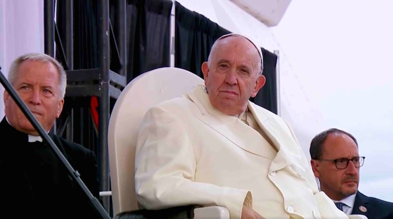 le-visage-du-pape-francis-qui-a-finalement-reconnu-que-c-etait-un-genocide.jpg