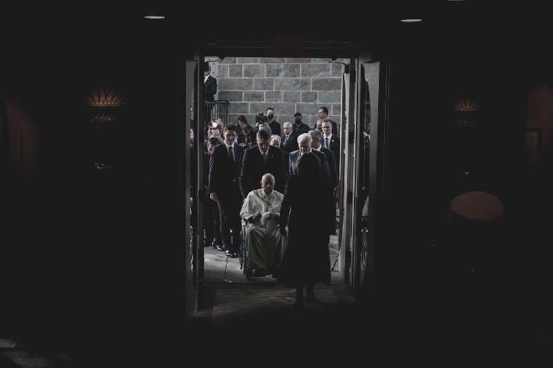 on-dirait-une-ceremonie-d-inities.jpg