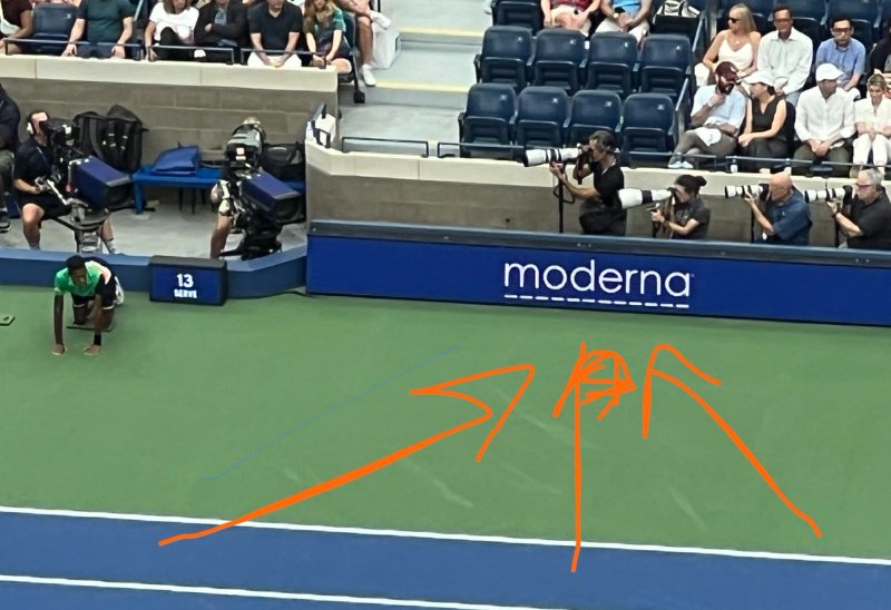 pub-de-moderna-au-usopen-2022.jpg