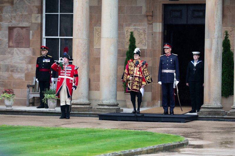 ceremonie-charles-iii-3.jpg
