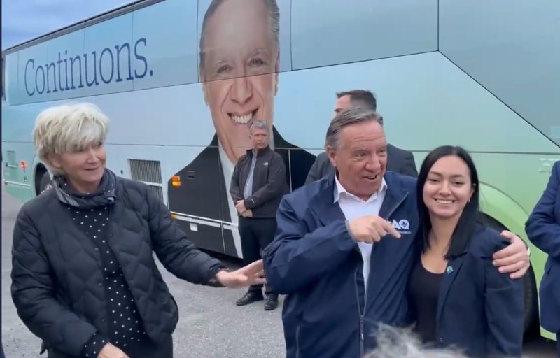 mon-oncle-legault-qui-aime-un-peu-trop-la-mairesse-de-chapais-isabelle-lessagrd.jpg