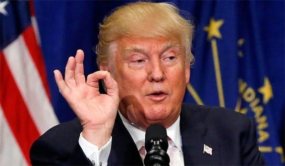 donald-trump-qui-fait-son-symbole-franc-maconnique-lui-aussi.jpg