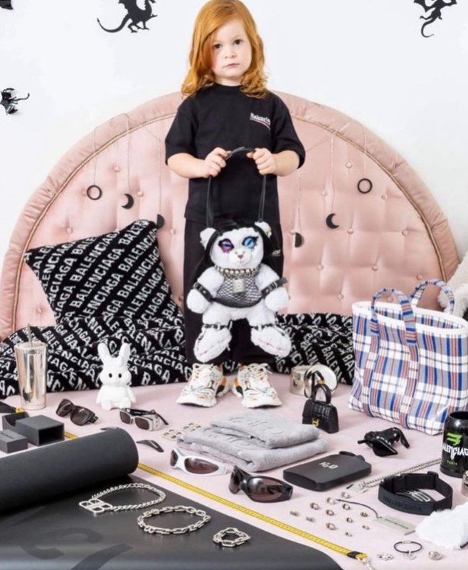 nouvelle-campagne-de-balenciaga.jpg