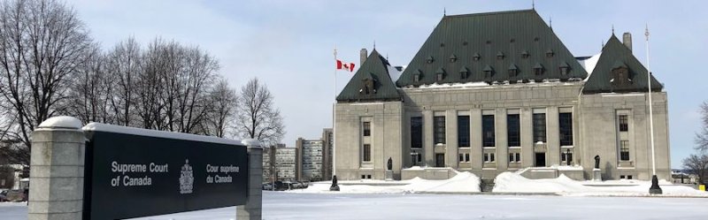 edifice-de-la-cour-supreme-du-canada-en-hiver.jpg