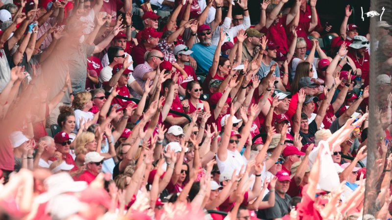 fourle-a-un-match-des-razorbacks-le-12-juin-2021.jpg