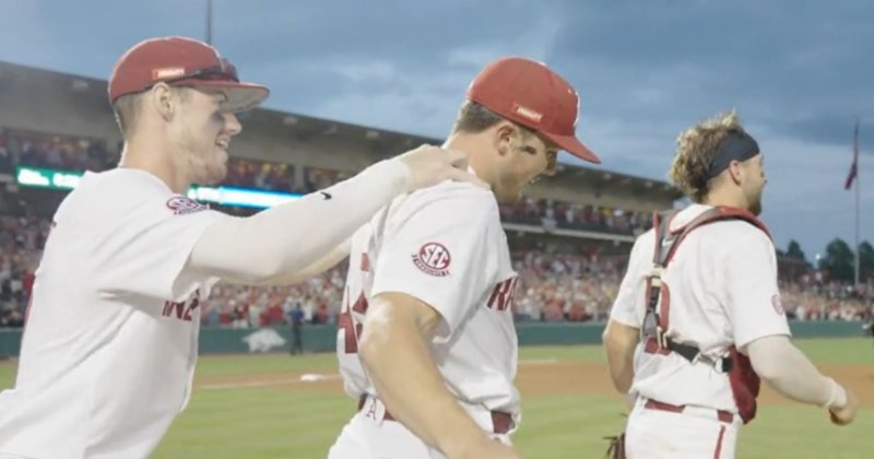 joueurs-de-baseball-pour-les-razorbacks-de-l-arkansas.JPG