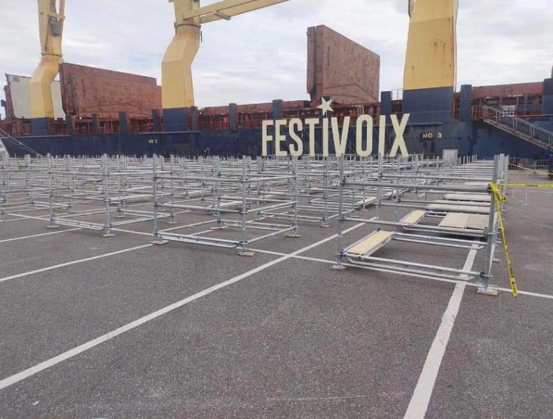 le-festivoix-a-trois-rivieres-en-juin-2021-avec-des-enclos.jpg