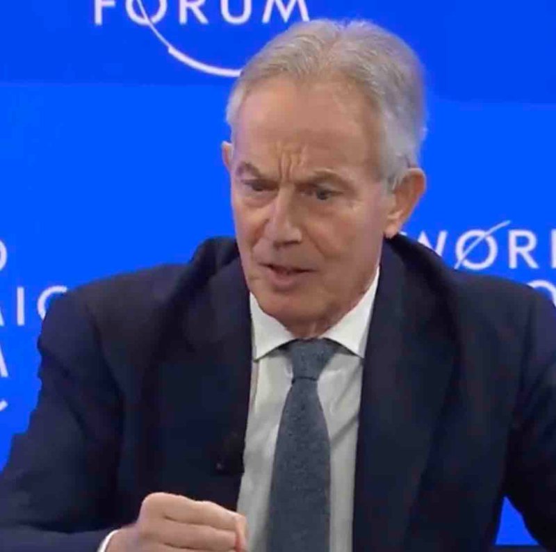 tony-blair-au-fem-2023-a-propos-des-vaccins-et-de-l-infrastructure-numerique.jpg