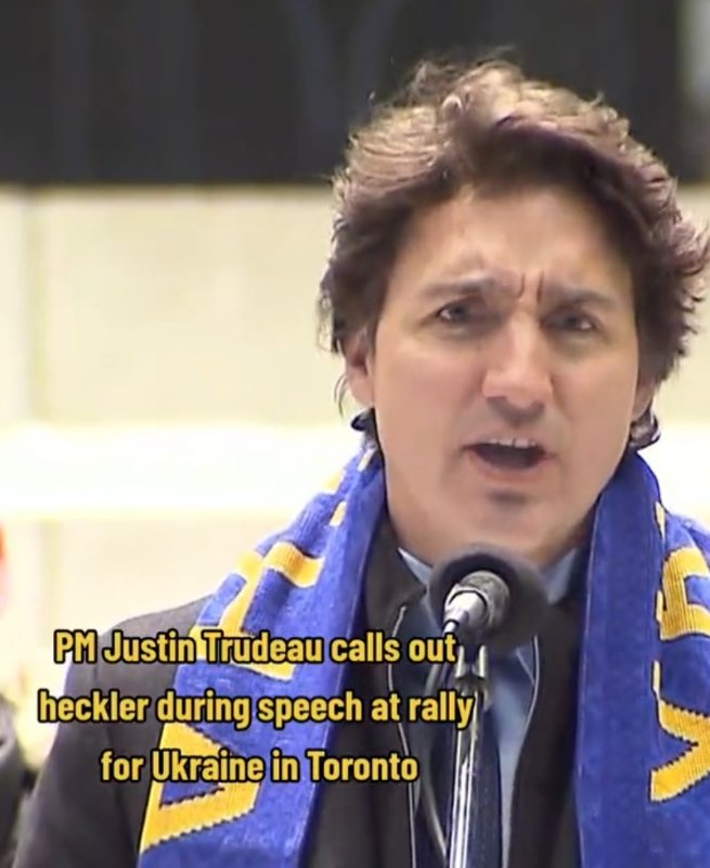justin-trudeau-qui-celebre-l-ukraine-1.png.jpg