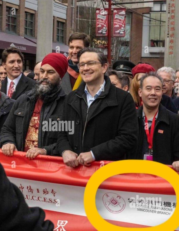 trudeau-singh-et-poilievre-dans-la-meme-equipe-de-mondialistes-contre-les-canadiens.jpg