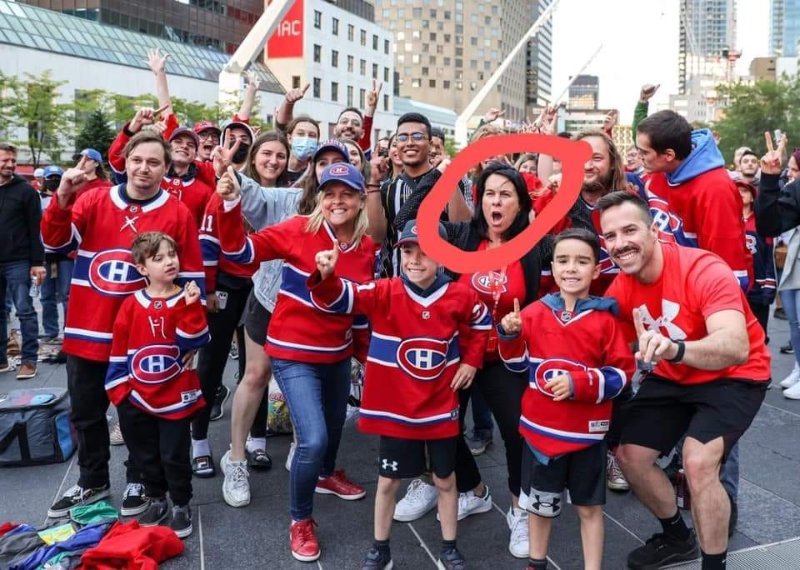 la-mairesse-woke-valerie-plante-avec-les-partisans-des-habs-a-montreal-le-4-juillet-2021.jpg