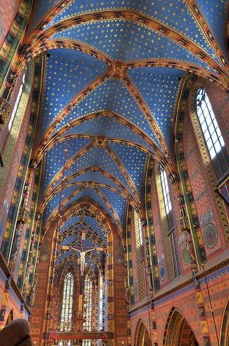 basilique-de-la-vierge-marie-a-cracovie.jpg
